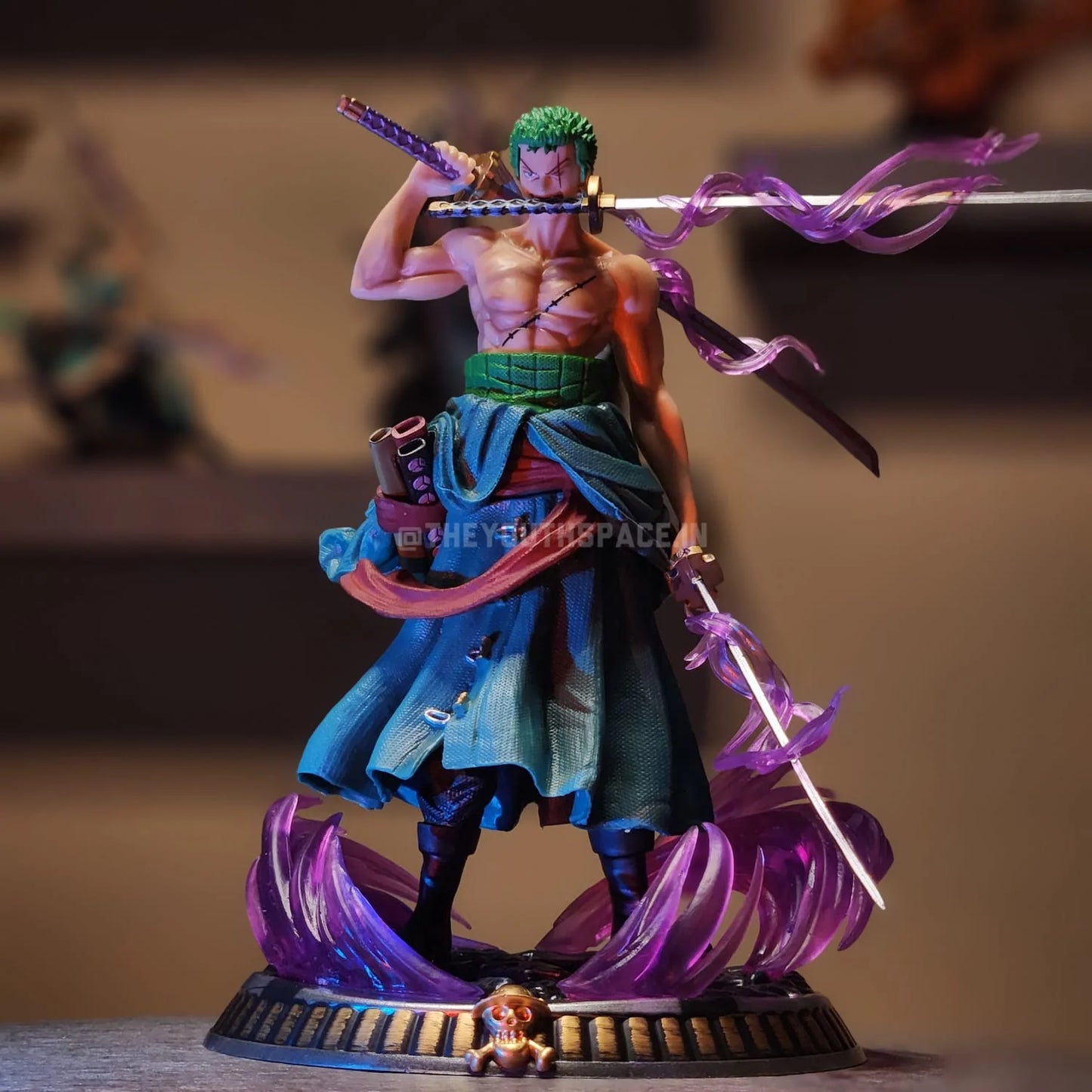Roronoa Zoro - Light Figurine (limited edition)
